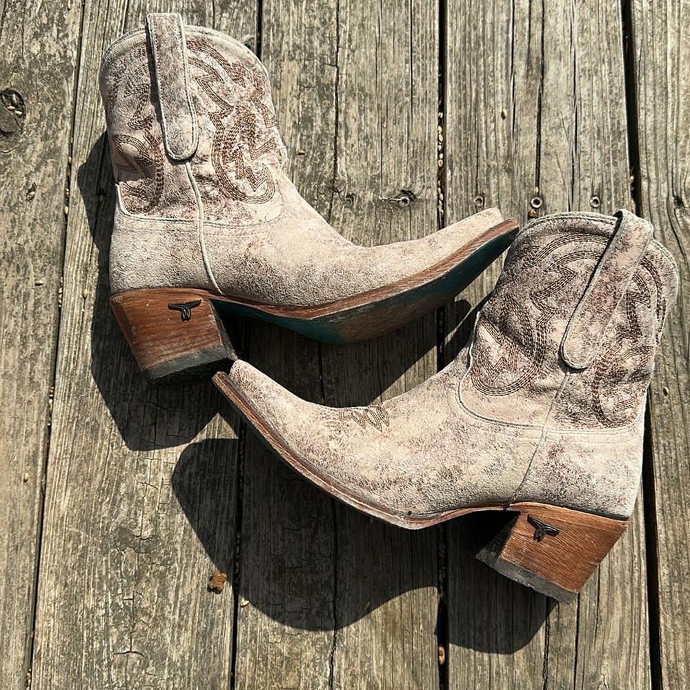 Lane Cowgirl Cowboy Boots Booties